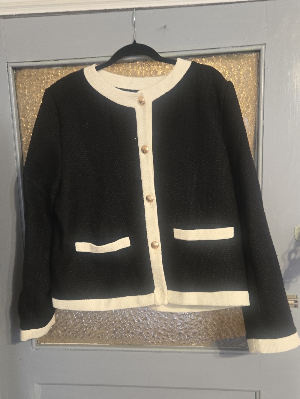 XL Aqua Brand Black & Cream Contrast Trim Women's Cardigan Sweater